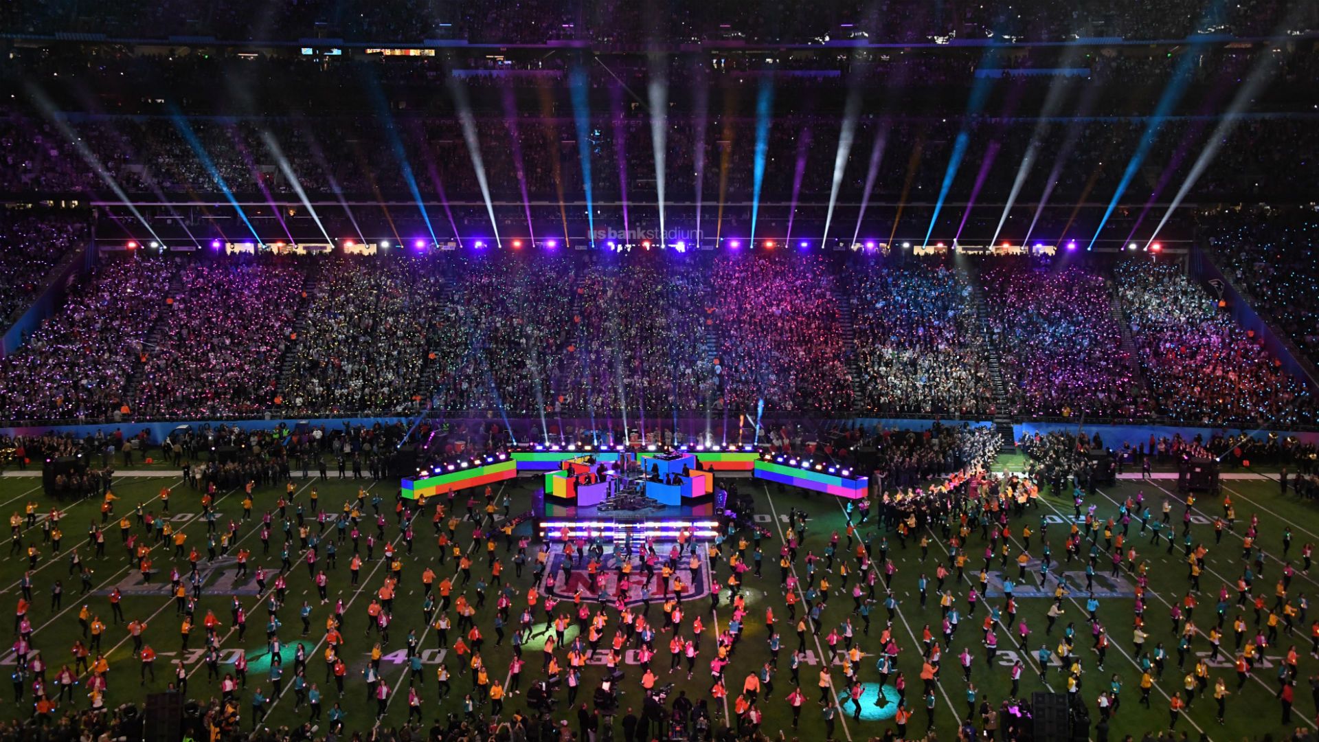 Super Bowl Headliner Revealed: What Can You Expect from Usher's Performance